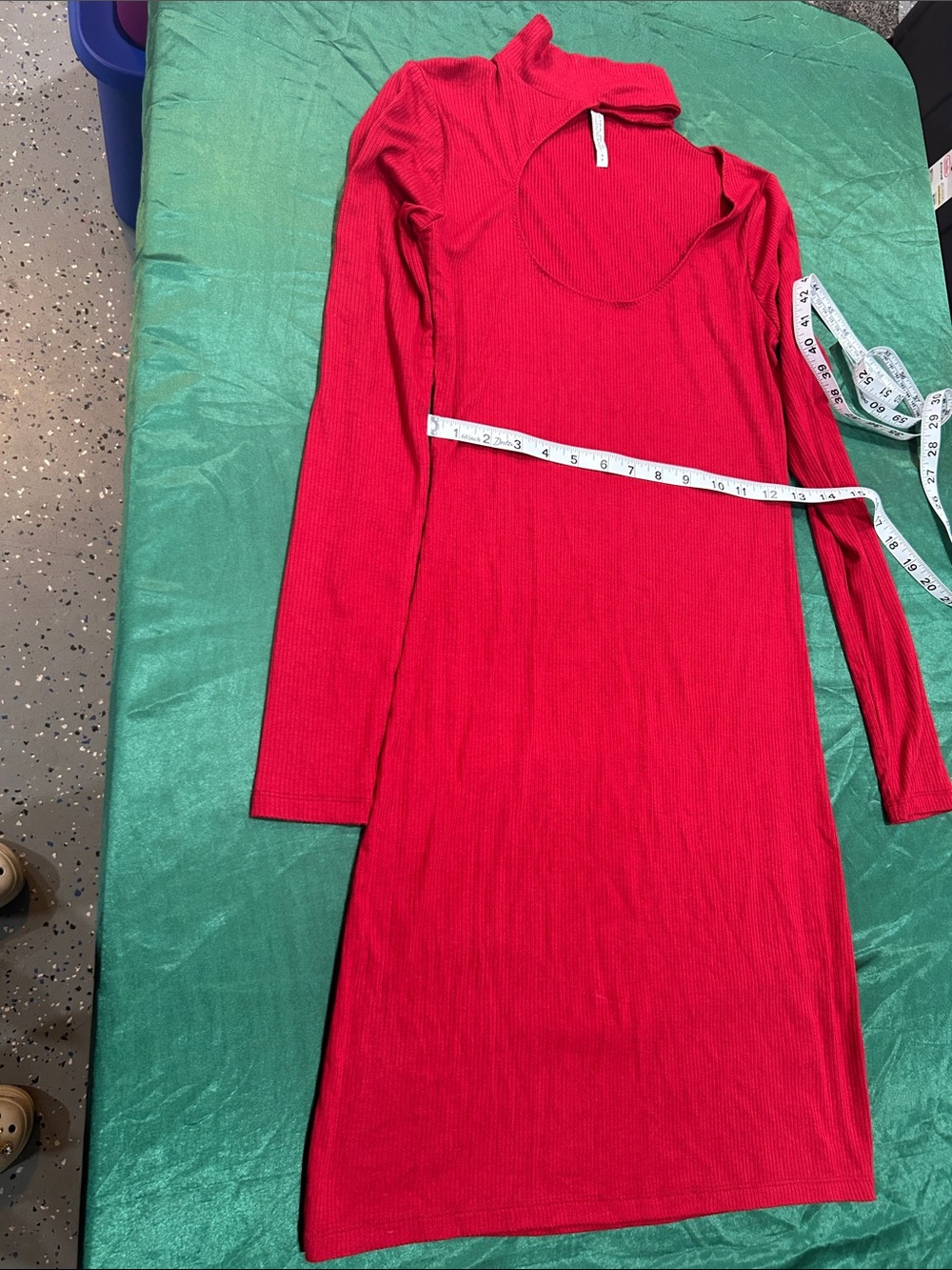 Red Ribbed Mini Dress - Picture 4 of 7